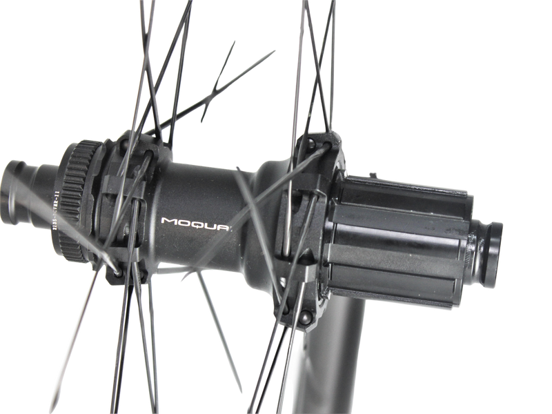 MOQUAI Laufradsatz Gravel Disc Carbon 28mm mit SAPIM CX-RAY SecureLoc
